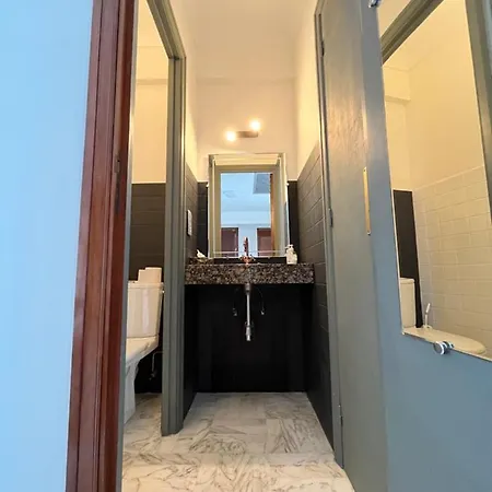 Apartment Promenade Des Anglais, 7e Etage, Vue Degagee Sur La Mer Nizza