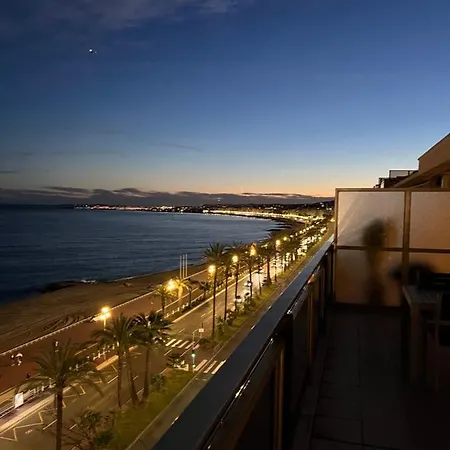 Promenade Des Anglais, 7e Etage, Vue Degagee Sur La Mer