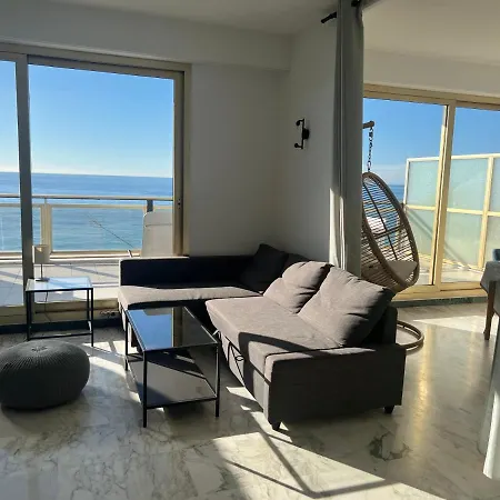 Promenade Des Anglais, 7e Etage, Vue Degagee Sur La Mer *